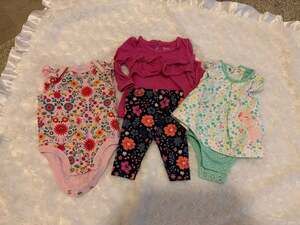 Newborn 0-3 months bundle : Rosie Pope, Carters, and Child of Mine
